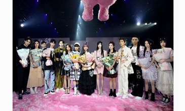 Bronze Lucia 2022春夏上海时装周 多元大秀 奇趣幻境 共赴崭新时装之旅