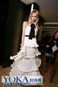 ƮƮ 鶹̨Ҳ D&G2010ﶬ㳡̨