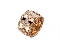 Van Cleef & Arpels СĽPerle