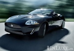 ɫ 2010Jaguar XKR (1)