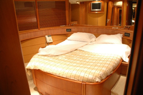 Pershing 88 Yacht Charter