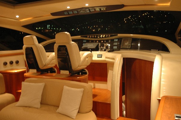 Pershing 88 Yacht Charter