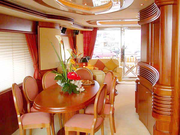 Azimut 80 Yacht Charter