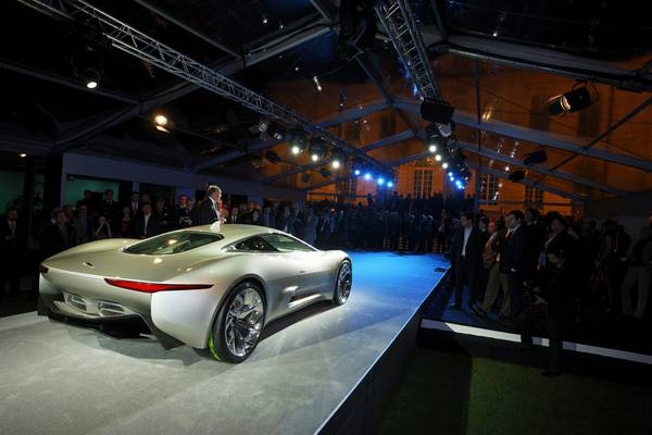 JAGUAR C-X75 �����������