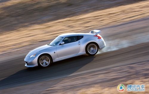 [���Ҳ���]�¸ҵ��� �Լ��ղ�Nismo 370Z