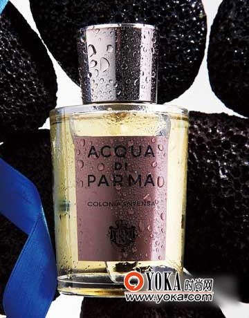 Acqua di Parma帕尔玛之水克罗尼亚绅士古龙水¥1100/100mL:既含有传统古龙水的柑橘芳香,又含有木香和松香的珍稀混合,香味清新,透露着高品位的生活方式,深受男士喜爱。