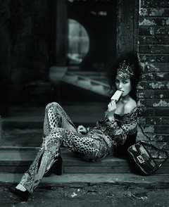 �ߵ����� �͵��ݻ�