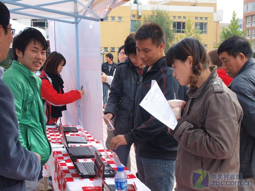 ����Ц������� Z��У԰�����һվ��¼ 