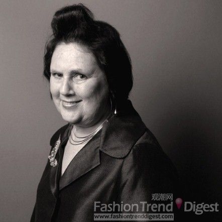 苏熙-曼奇斯 (Suzy Menkes)